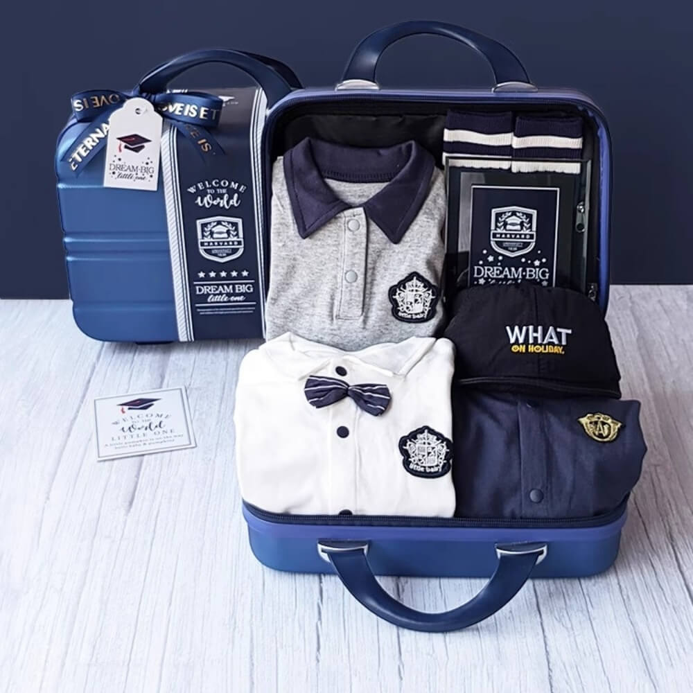Harvard Baby Gift Set